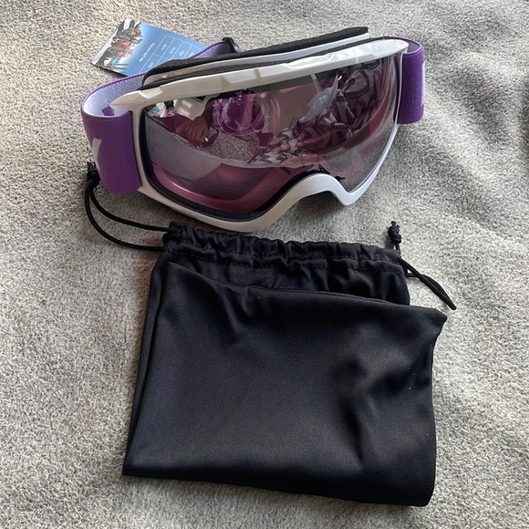 PURPLE WOMAN’S SNOW MOBILE SKI SNOWBOARDING SNOW ACTIVITIES GOOGLES *NEW* - Picture 2 of 12